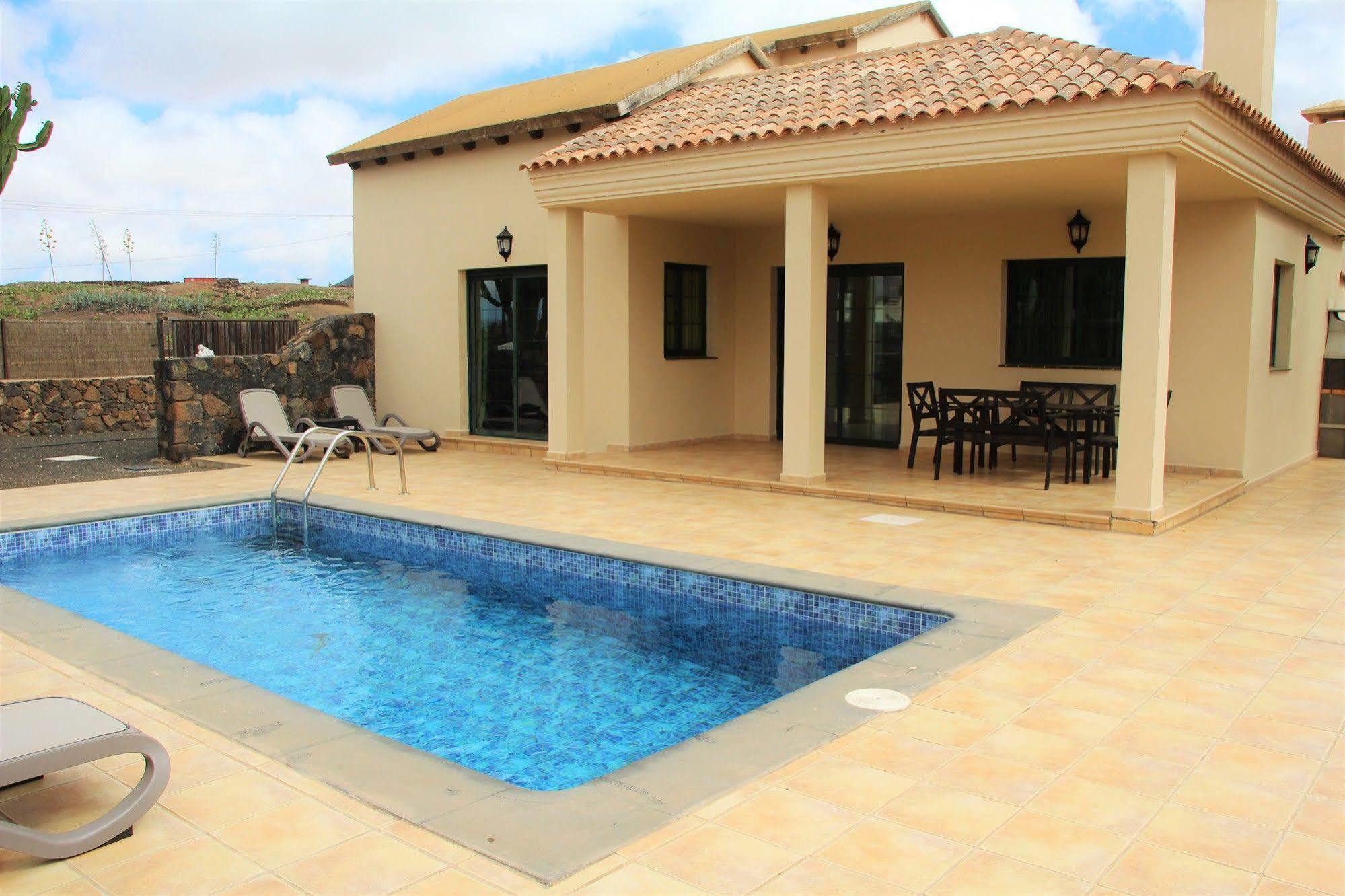 Villas Oasis Casa Vieja La Oliva Eksteriør billede