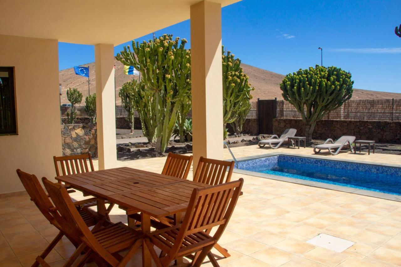 Villas Oasis Casa Vieja La Oliva Eksteriør billede